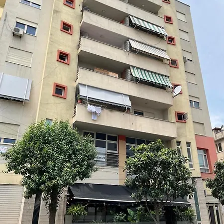 Center 1 Apartmán Tirana