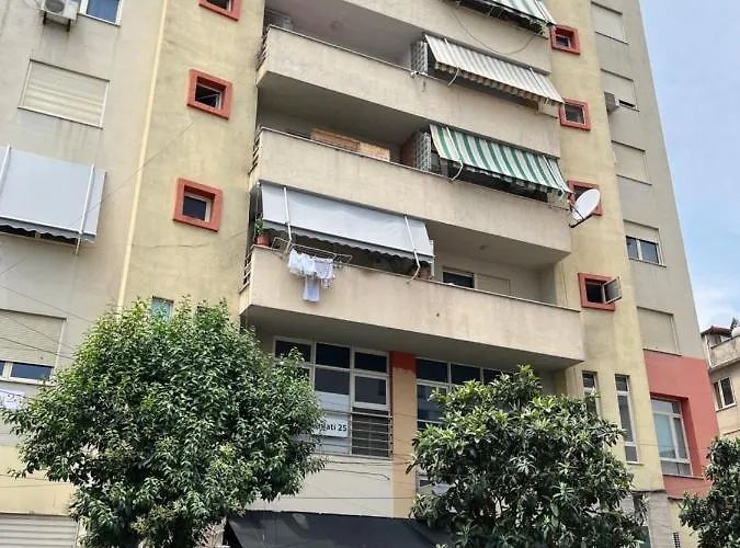 Center 1 דירה טיראנה