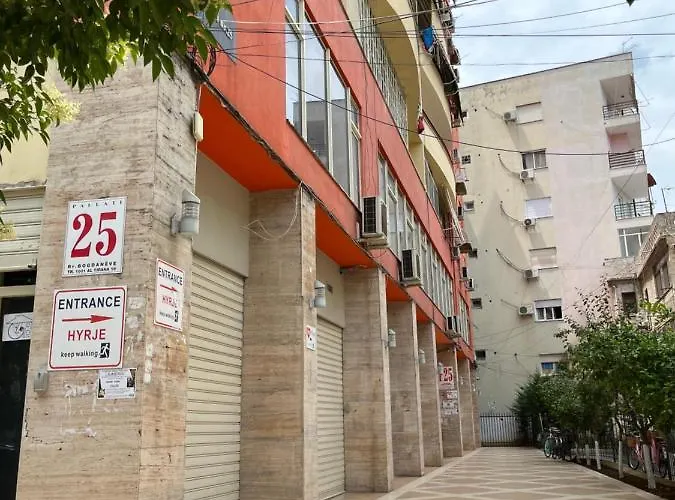 דירה Center 1 טיראנה